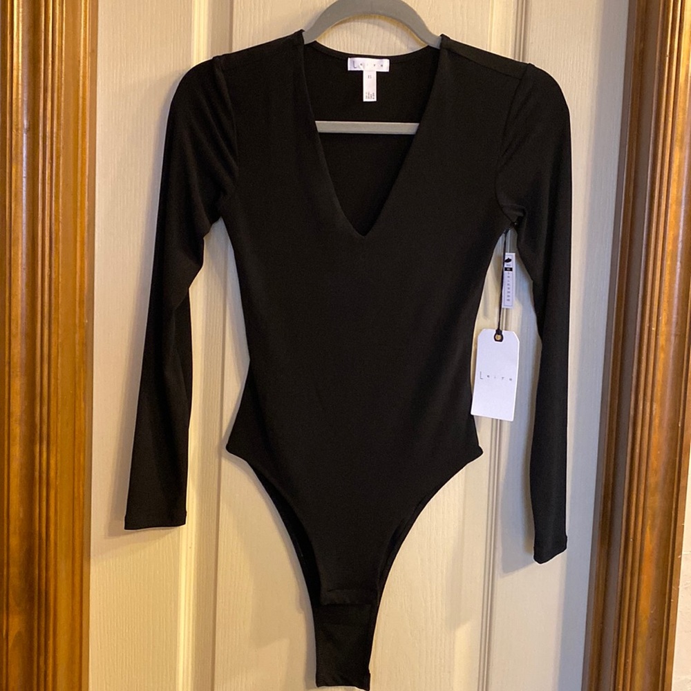 NWT Leith v neck body suit